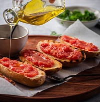2 slices of Typical Spanish breakfast toast